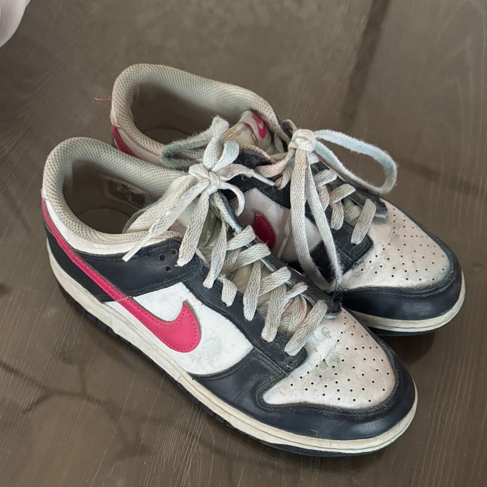Nike Low Dunk Size 7Y